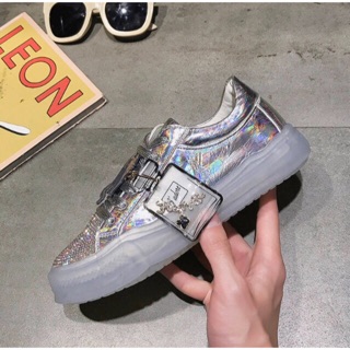 Sneaker Mới Lấp Lánh Kèm 3 Sticker Mèo Cute