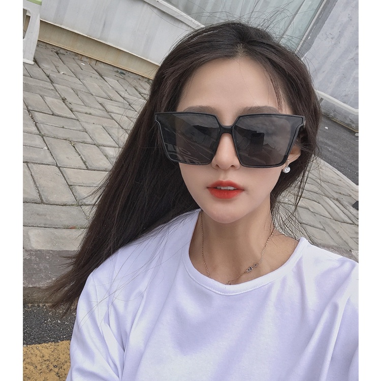 Kính râm thời trang nam nữ gọng vuông Oversize chống tia UV400, kính mát Unisex phong cách Hàn Quốc Hottrend 210