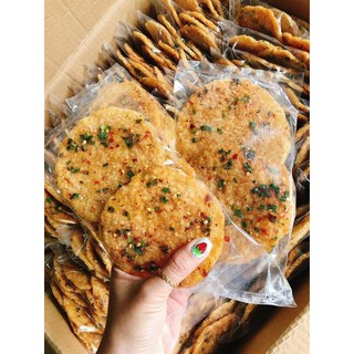 Combo 30 miếng cơm cháy mắm hành siêu ngon.
