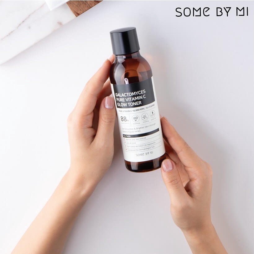 Nước hoa hồng sáng da Men Galactomyces &amp; Vitamin C tinh khiết Glow Toner 200ml Some By Mi