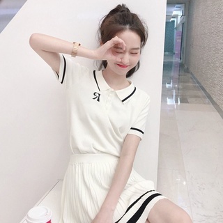Set áo váy dáng thể thao