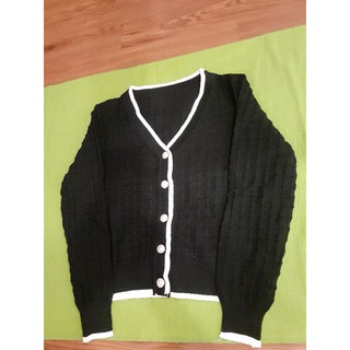 Áo cadigan len mỏng dáng xinh