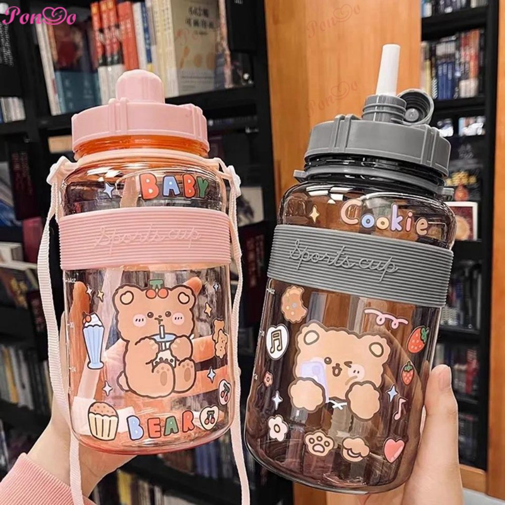 Bình Đựng Nước Thể Thao 600ml 1000ml 1500ml 2000ml Kèm Miếng Dán Hình Gấu Dễ Thương
