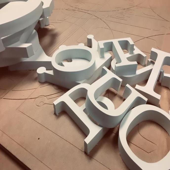 Tấm bìa fomex trắng các loại kích thước làm mô hình trang trí