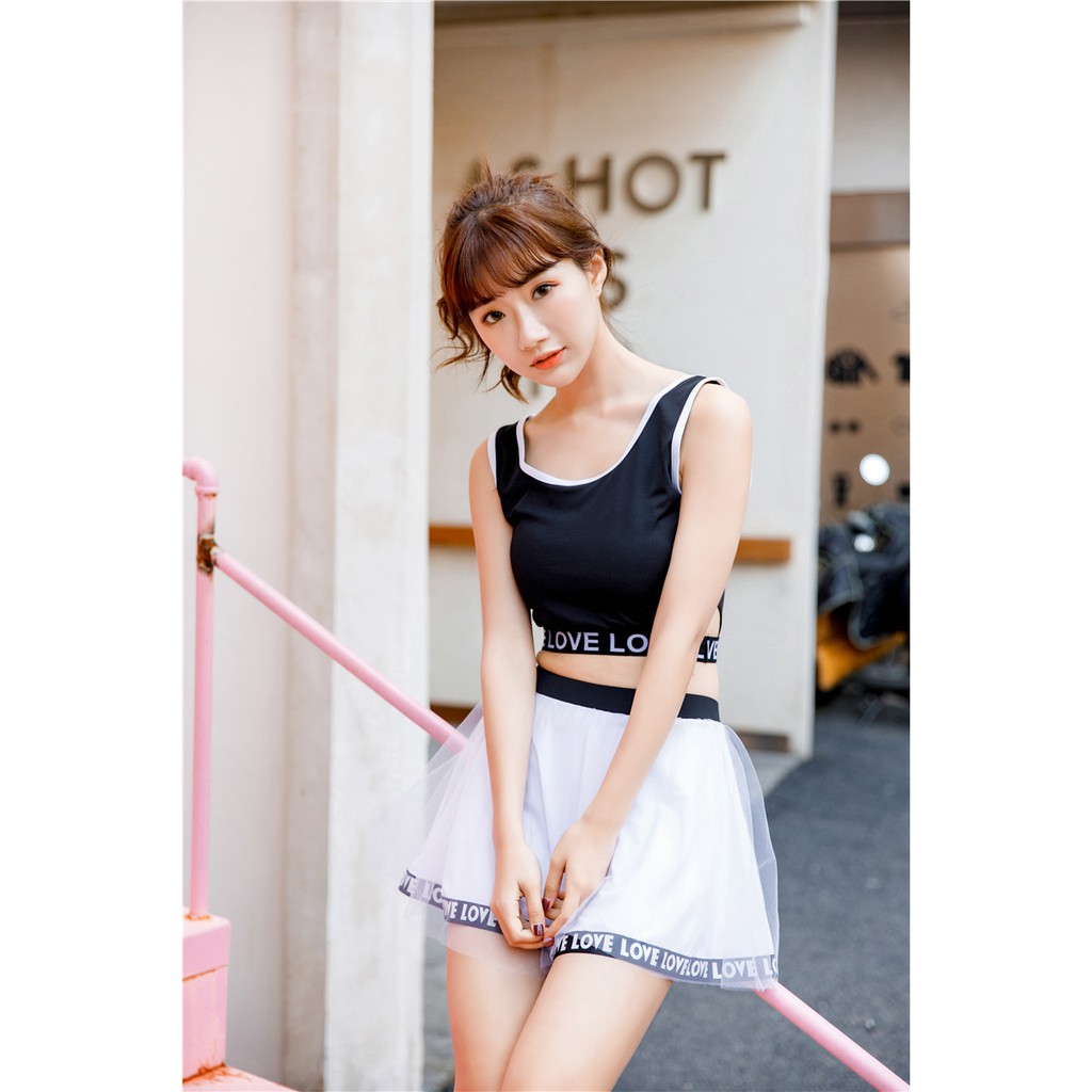 bộ bơi kiểu dáng thể thao độc đáo | BigBuy360 - bigbuy360.vn