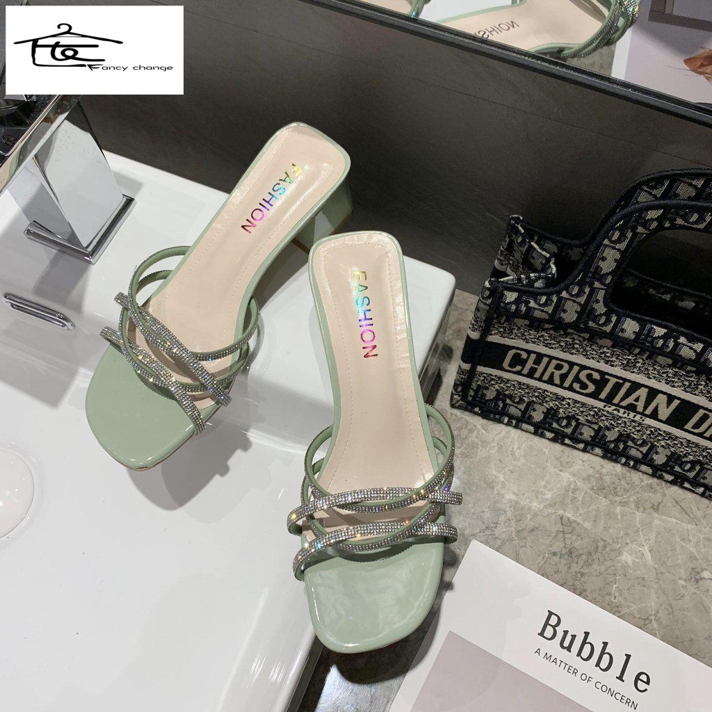 2022 Dép cao gót thời trang mới