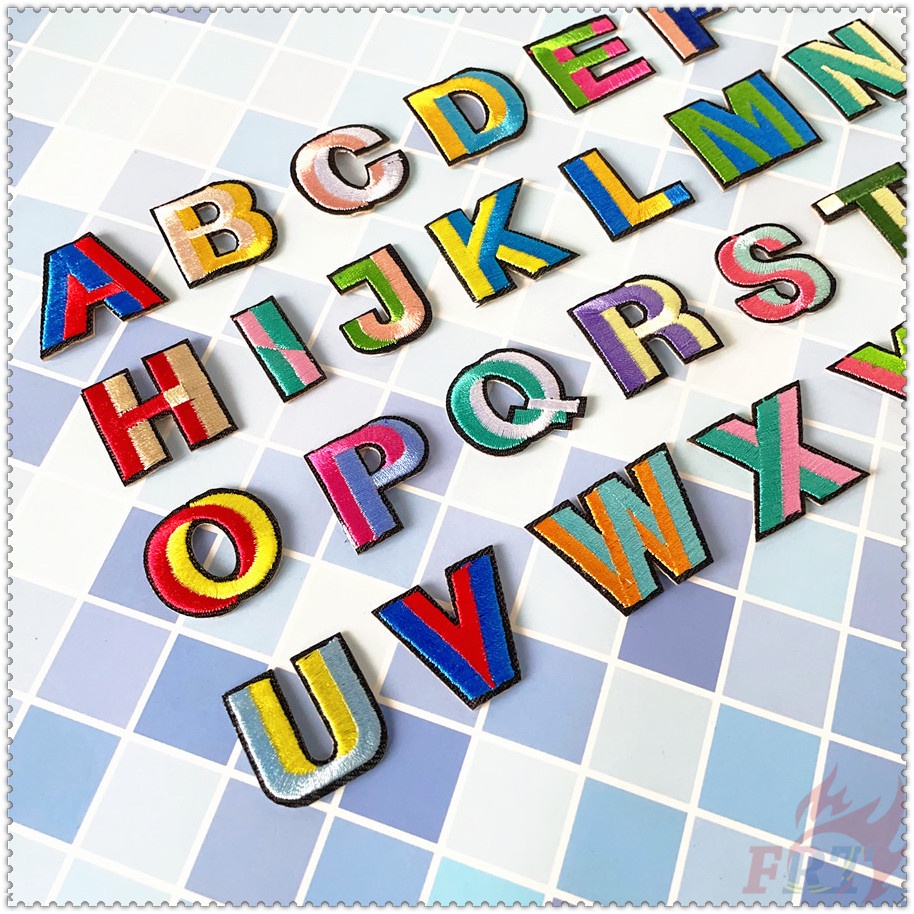 1 miếng dán ủi thêu hình chữ cái tiếng anh 3D nhiều màu sắc