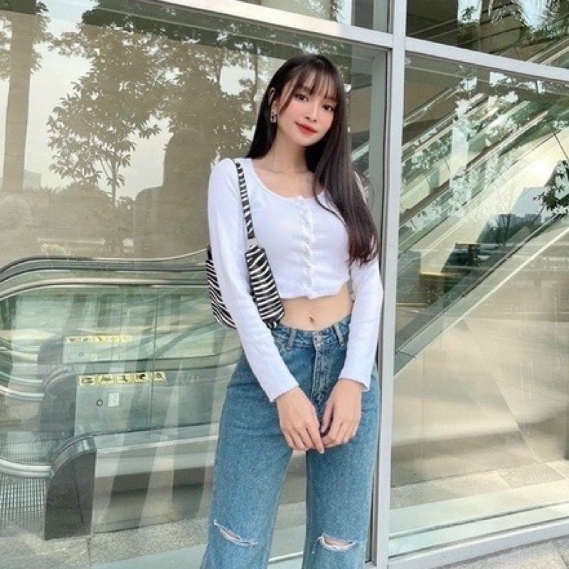 ÁO CROPTOP VẠT BÈO NHIỀU NÚT TAY DÀI