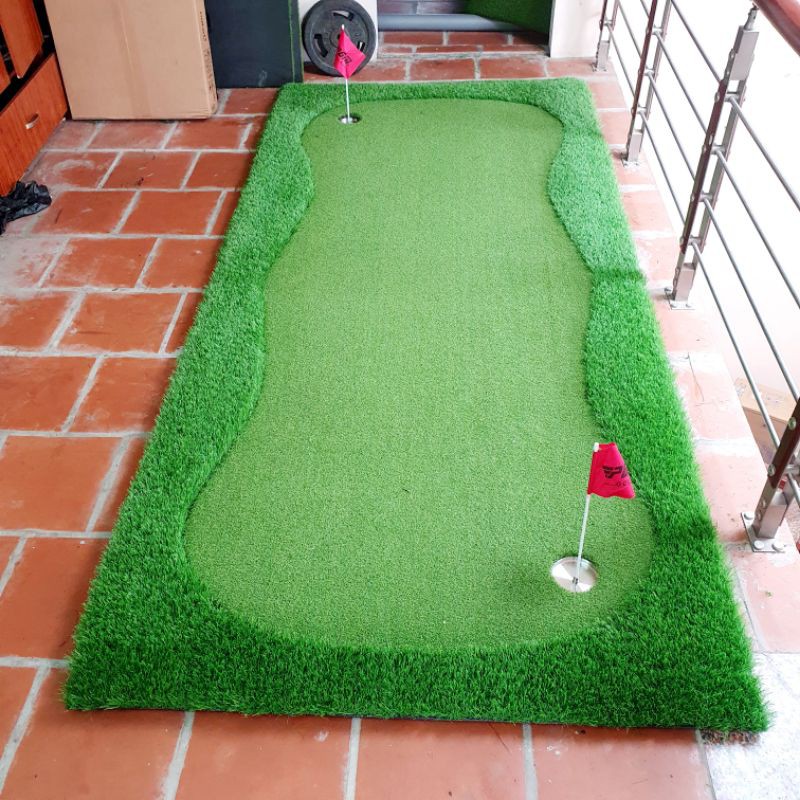 Thảm tập putting Golf [1,3m x 2,8m]: Gồm 3 hố cờ inox, Chất lượng cao, Đàn hồi tốt, Sản xuất mới.