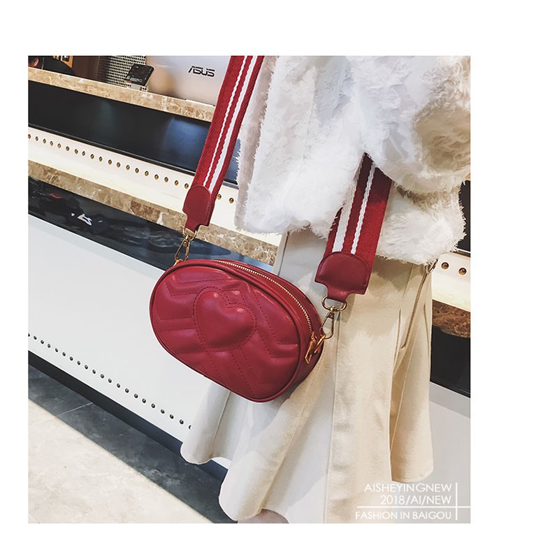 IELGY Túi Đeo Chéo Thời Trang Cá Tính Trẻ Trung 50% OFF