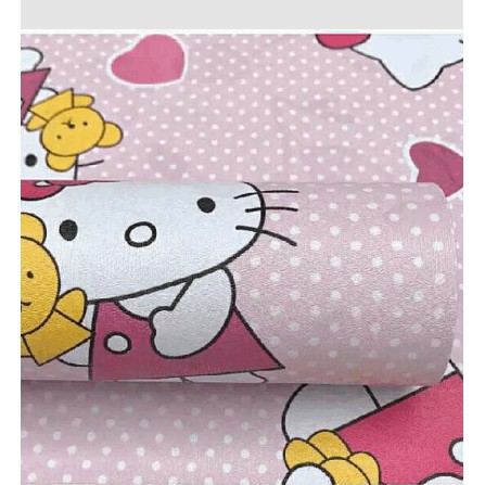 1 mét giấy dán tường kitty ôm búp bê -khổ rộng 60cm - có keo sẵn