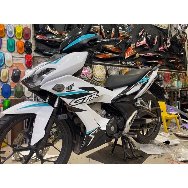 tem rời winner gtr trắng đen