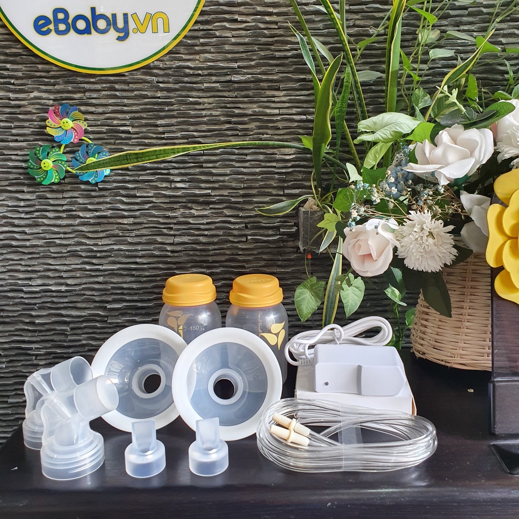 Máy Hút Sữa Medela Pump Rút Gọn | Mới 100% | Bảo Hành 1 Năm - Máy vắt sữa Medela Xách Tay và Bản Nguyên Seal Nhập Khẩu