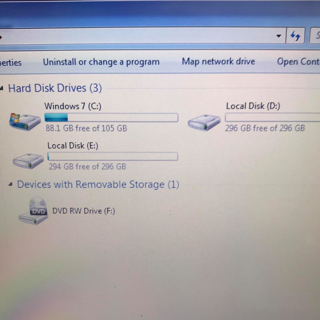 Máy laptop Sony Vaio Fit 14E SVF-1421QSG/B Intel Core i3-3217U 1.8GHz, 2gb ram, 750gb hdd, Vga Intel HD , 14 inch Đẹp | BigBuy360 - bigbuy360.vn