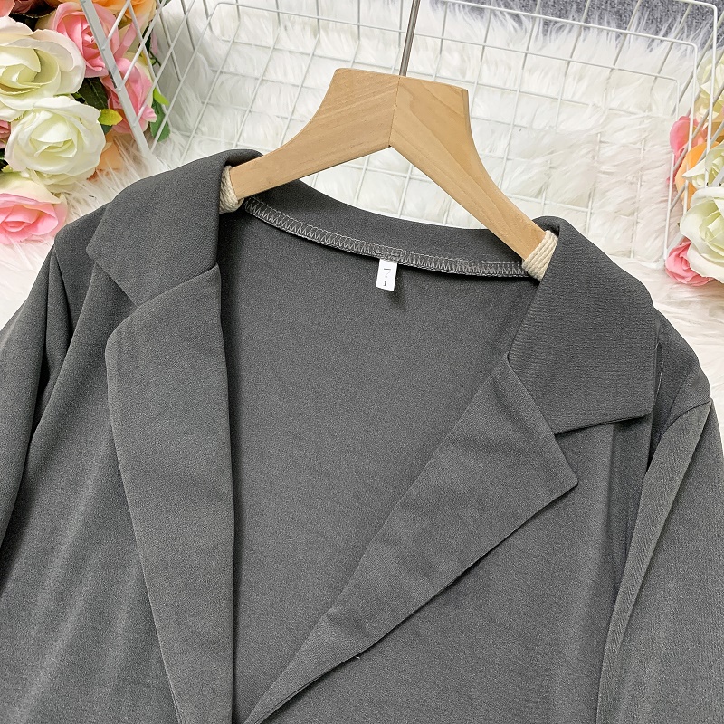 Áo blazer dài tay phong cách cổ điển cỡ lớn giản dị thời trang dành cho nữ | BigBuy360 - bigbuy360.vn