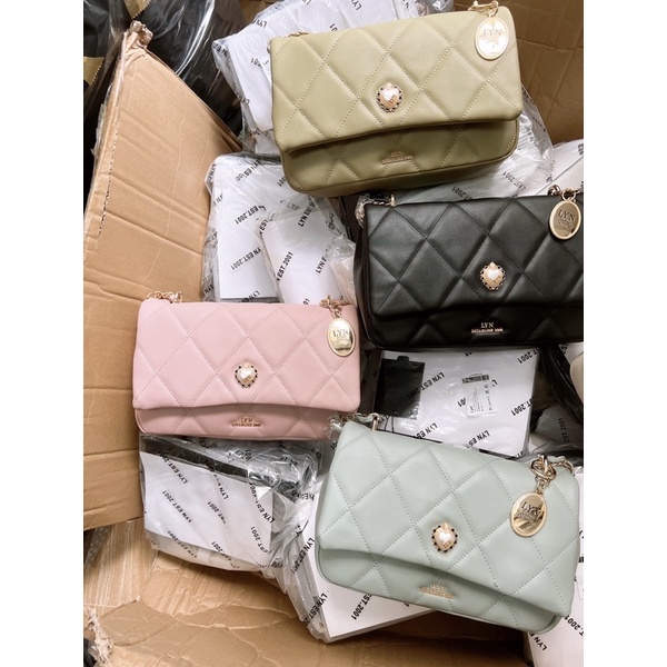 Túi lyn ô trám đeo chéo trái tim ngọc