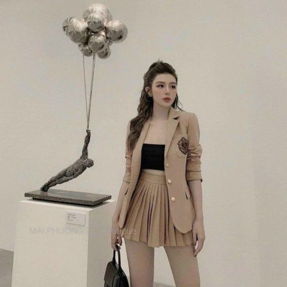Sét áo vest và chân váy xếp ly siêu HOT HIT( gồm 2 món y hình)