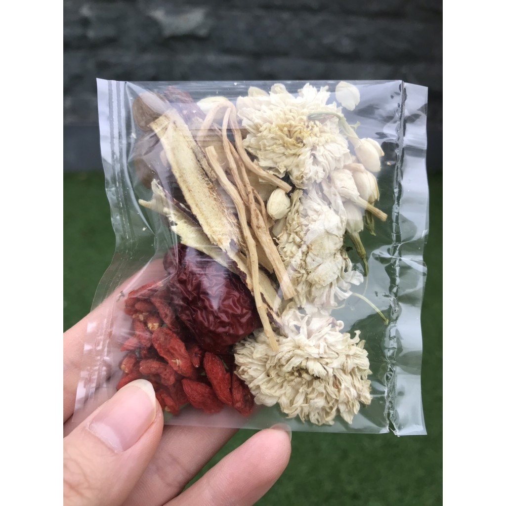 Trà bát bảo huyền sâm