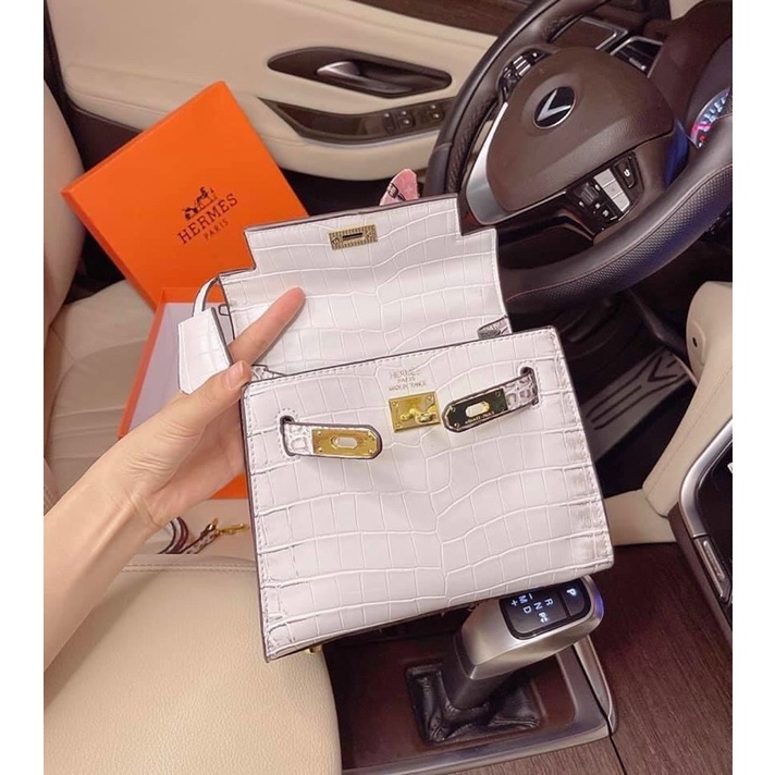 Túi hm da rắn bạch tạng size 21 k box