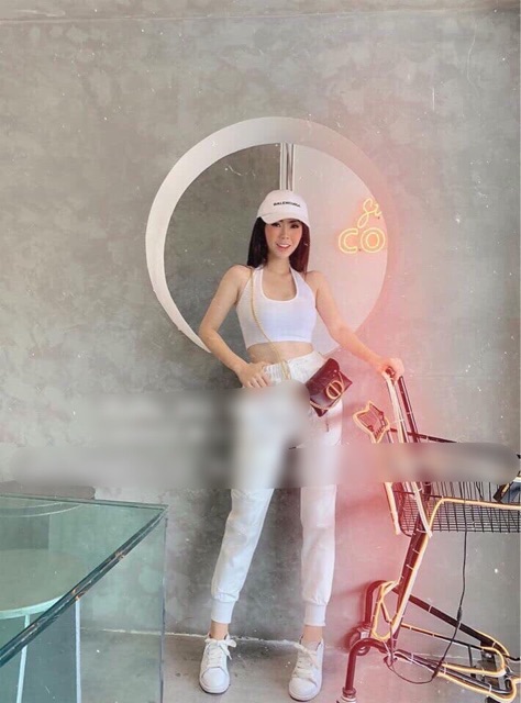 Áo 3 lỗ cổ yếm