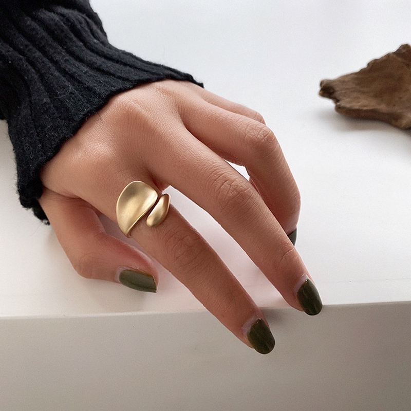 Nhẫn Nữ Trang Tạo Hình Độc Đáo