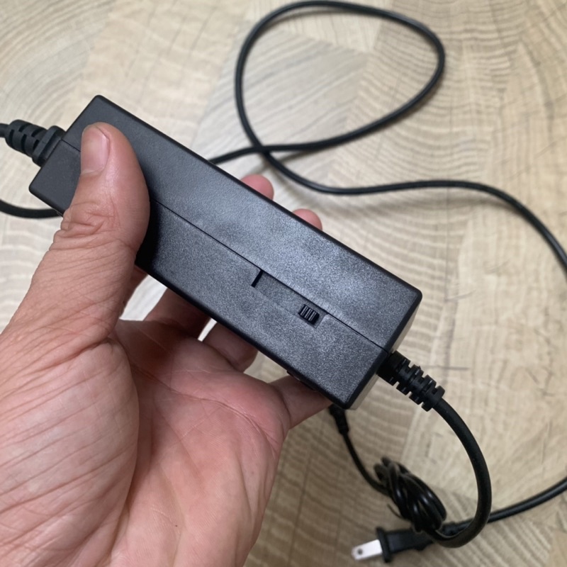 Bộ Nguồn Adapter Đa Năng 12v - 15v - 16v -18v -19v - 20v - 24v Có Nút Điều Chỉnh