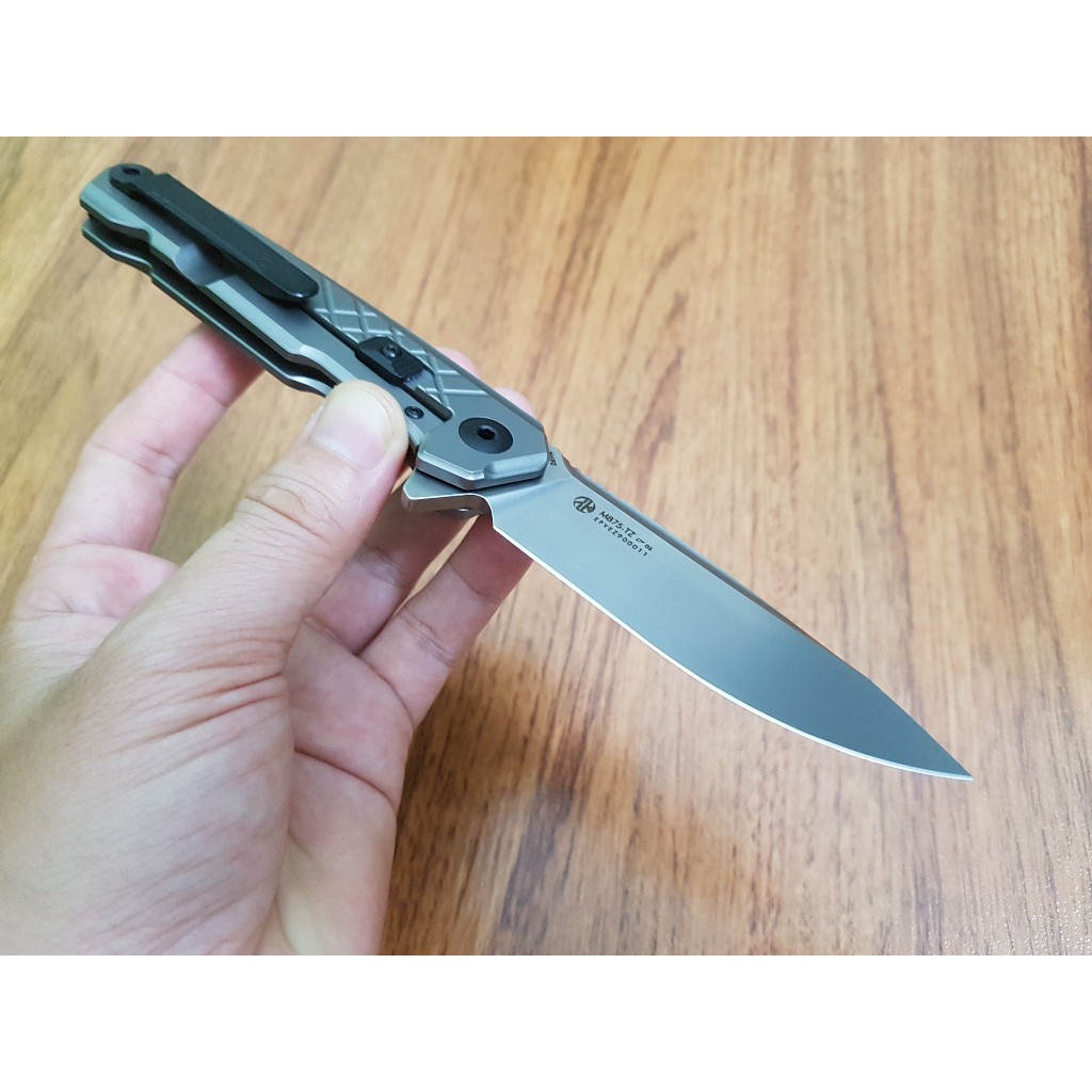 Dụng cụ Ruike M875