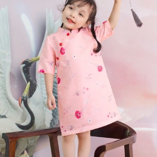 Set áo dài cách tân mặc tết mẹ và bé gái họa tiết hoa màu hồng phấn Myla Kids mẫu áo sườn xám chất tơ organza