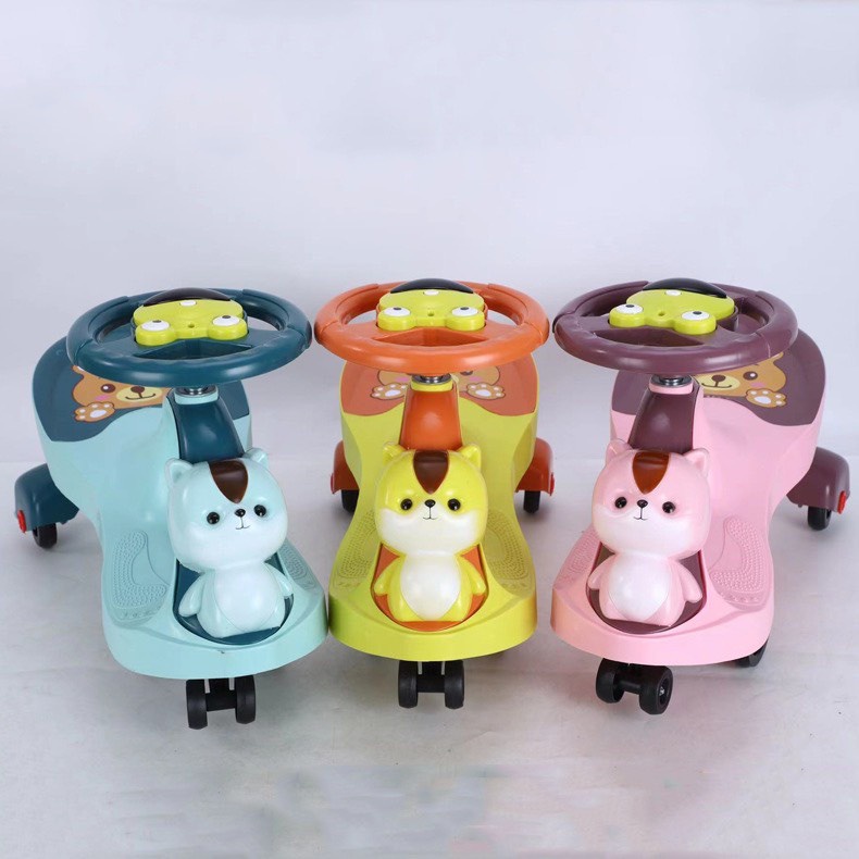 Xe lắc cho bé hình gấu snoopy