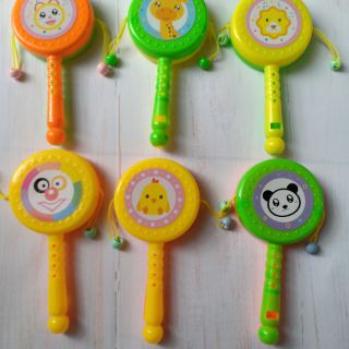Lục lạc nhựa cho bé