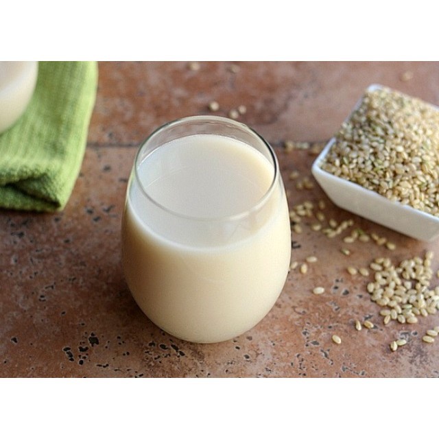 Nước sữa gạo hàn quốc chai 1500ml date tháng 7 giá sốc