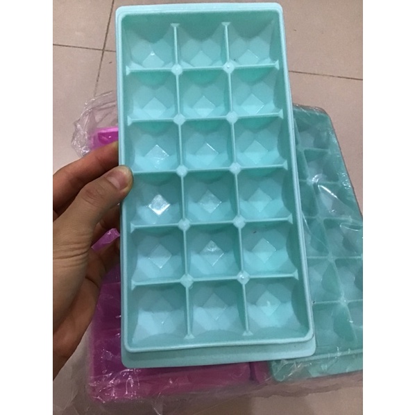 Khuôn làm đá, khay làm đá 18 viên Song Long