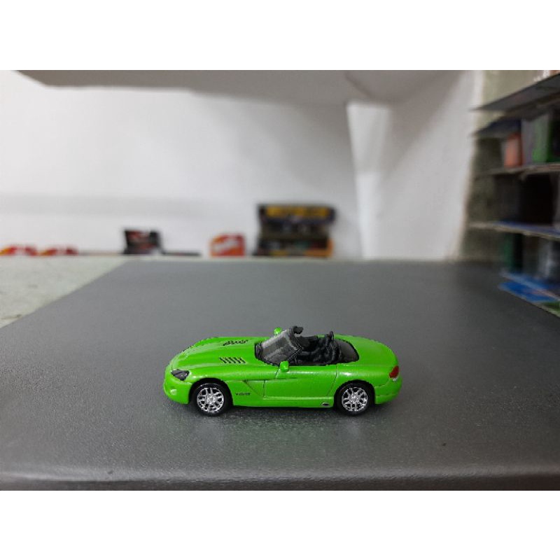 xe Greenlight Dodge Viper màu xanh