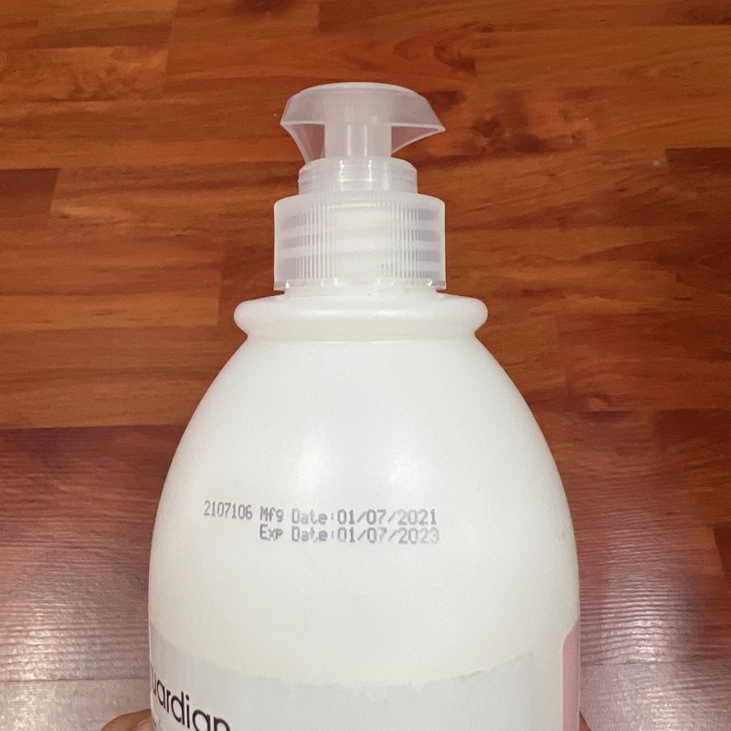 Sữa Tắm Dưỡng Sáng Da Guardian Brightening Rice Milk Shower Cream Chiết Xuất Gạo 1000ml / 1L