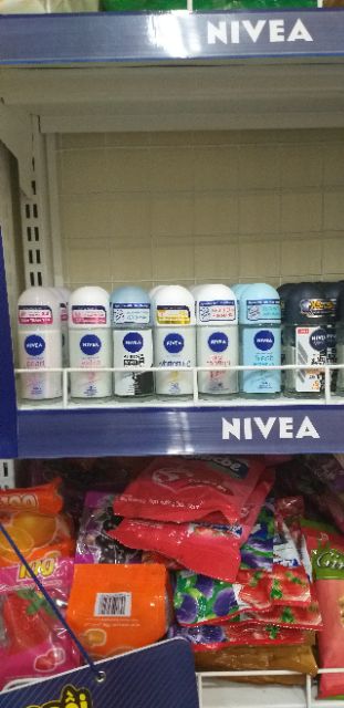 Lăn Ngăn Mùi NIVEA BLACK &amp; WHITE 50ml