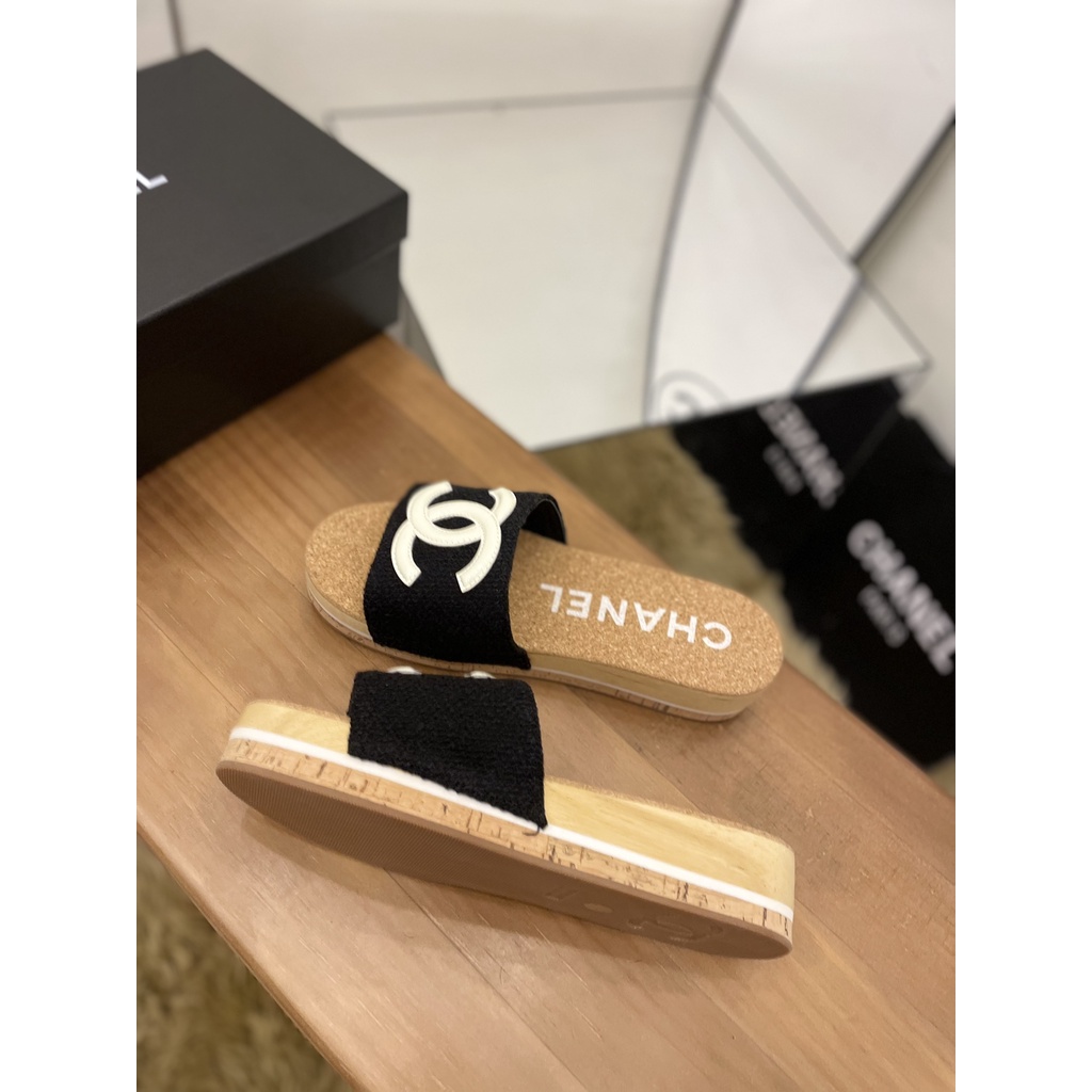 Dép quai ngang nữ thời trang cao cấp 𝘾𝙝𝙖𝙣𝙚𝙡 𝘾𝙝𝙖𝙣n𝙚𝙡 CN phong cách trẻ trung, cá tính
