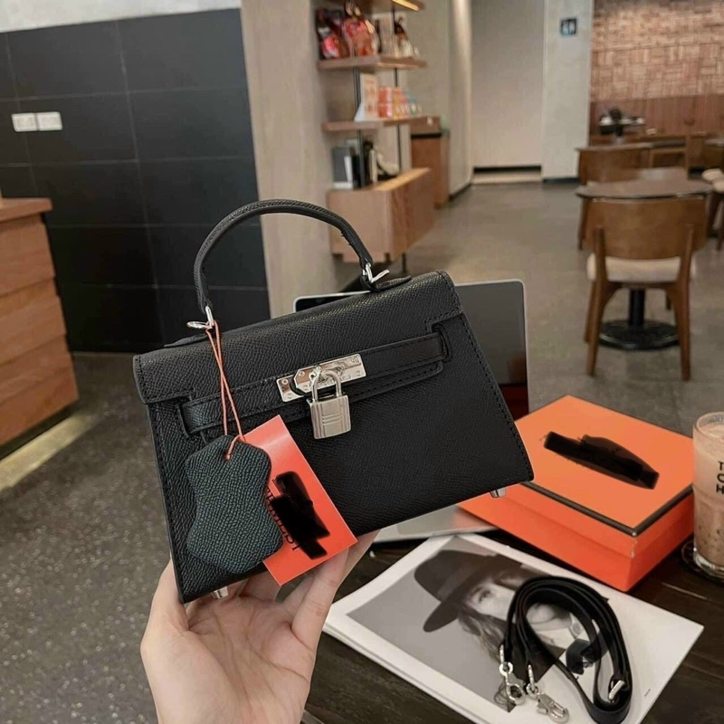 Túi kèm hộp sz 19