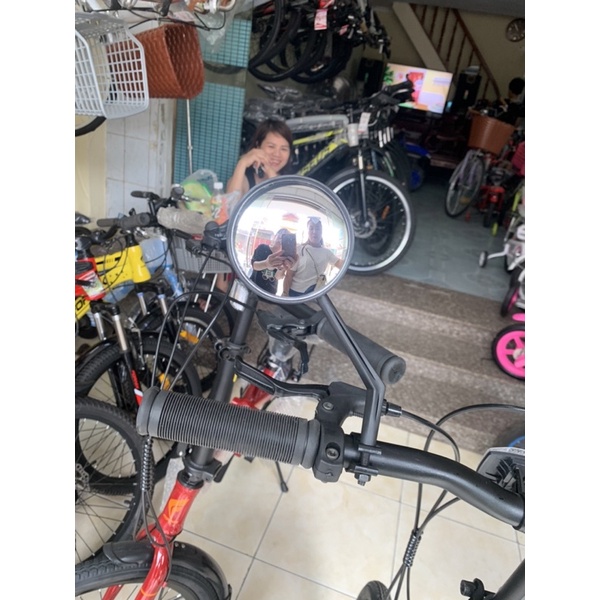 Gương chiếu hậu xe đạp