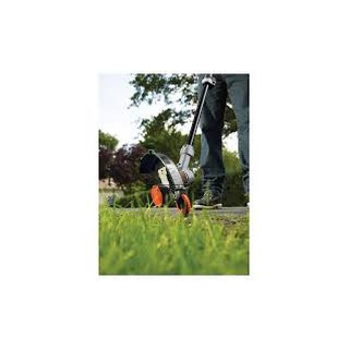 Máy cắt cỏ dùng pin Black&Decker STC1820EPCF-B1