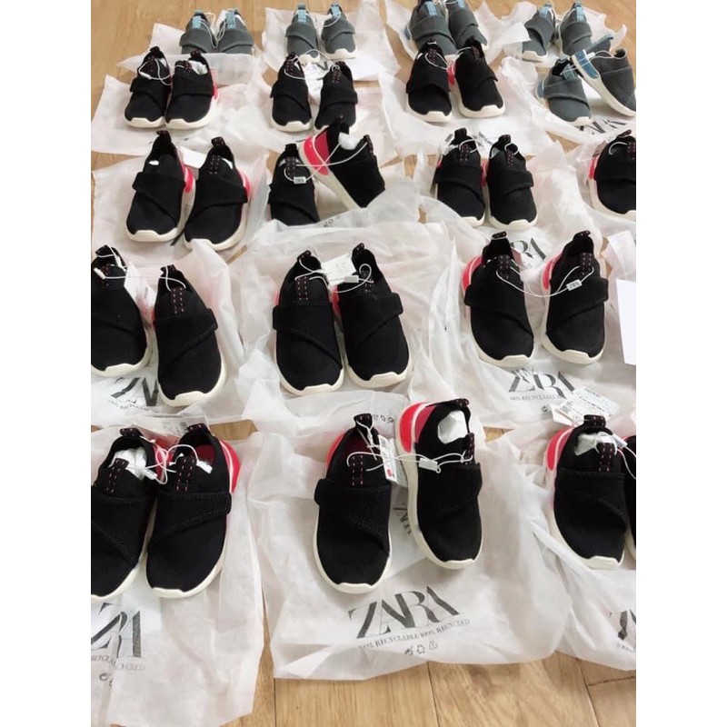 Giày Mickey zara aut