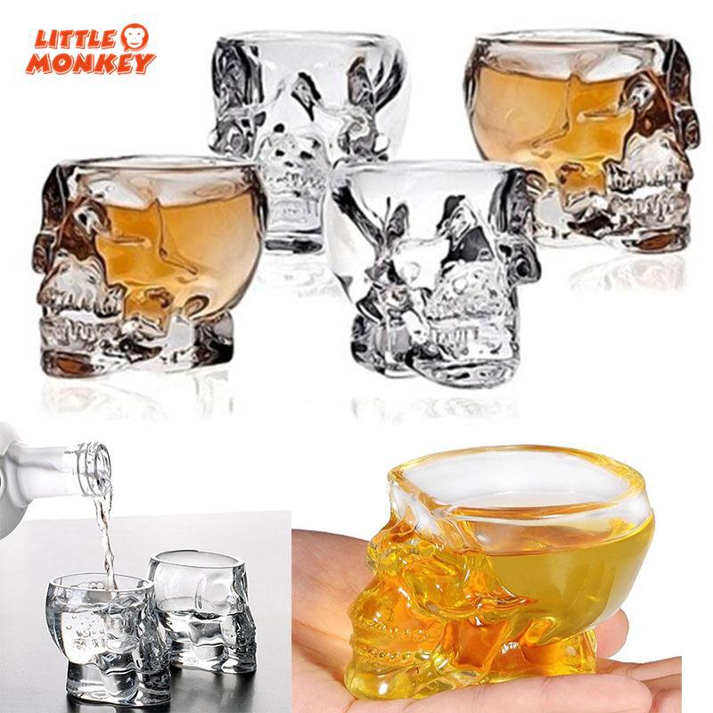 Ly uống rượu hình đầu lâu