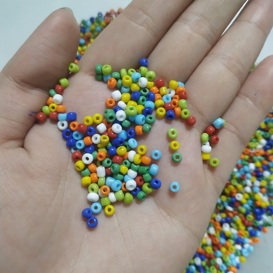 100gr hạt cườm trung (tầm 3mm hạt không đều) phần 12 - Nguyên liệu handmade may mặc - MixASale