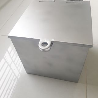 Thùng đồ nghề sắt kẽm đựng đồ ngang 24cm dài 24cm cao 25cm