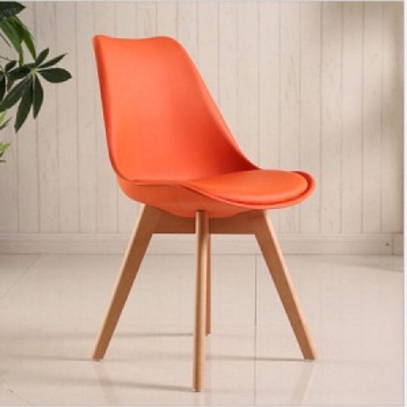 Ghế Eames mặt đệm ( j05 )