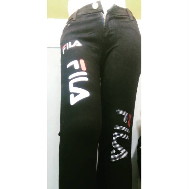 FILA Quần skinny JEANS // Màn hình