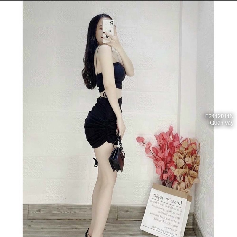 Quần váy đen dây rút