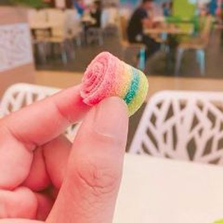 Kẹo dẻo cầu vòng
