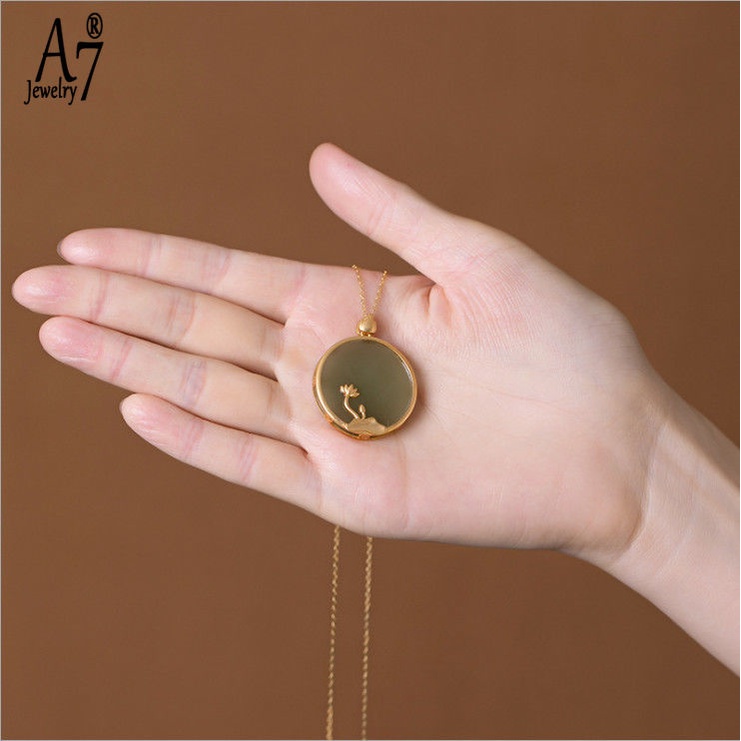 Dây Chuyền Mặt Tròn Hình Hoa Sen Đính Ngọc Bích Phong Cách Trung Hoa Cổ Điển S925