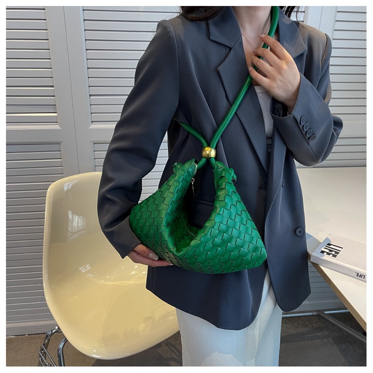 Túi Đeo Chéo Một Dây Dệt Thời Trang Phong Cách Phương Tây Mới 2022 Dành Cho Bạn Nữ