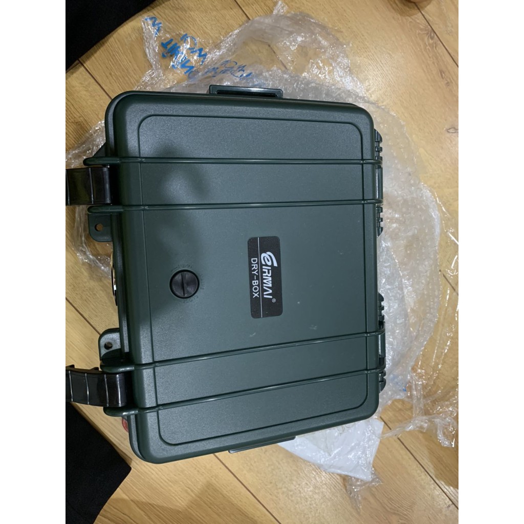 Combo hộp chống ẩm Eirmai R11 và máy hút ẩm hàng chính hãng